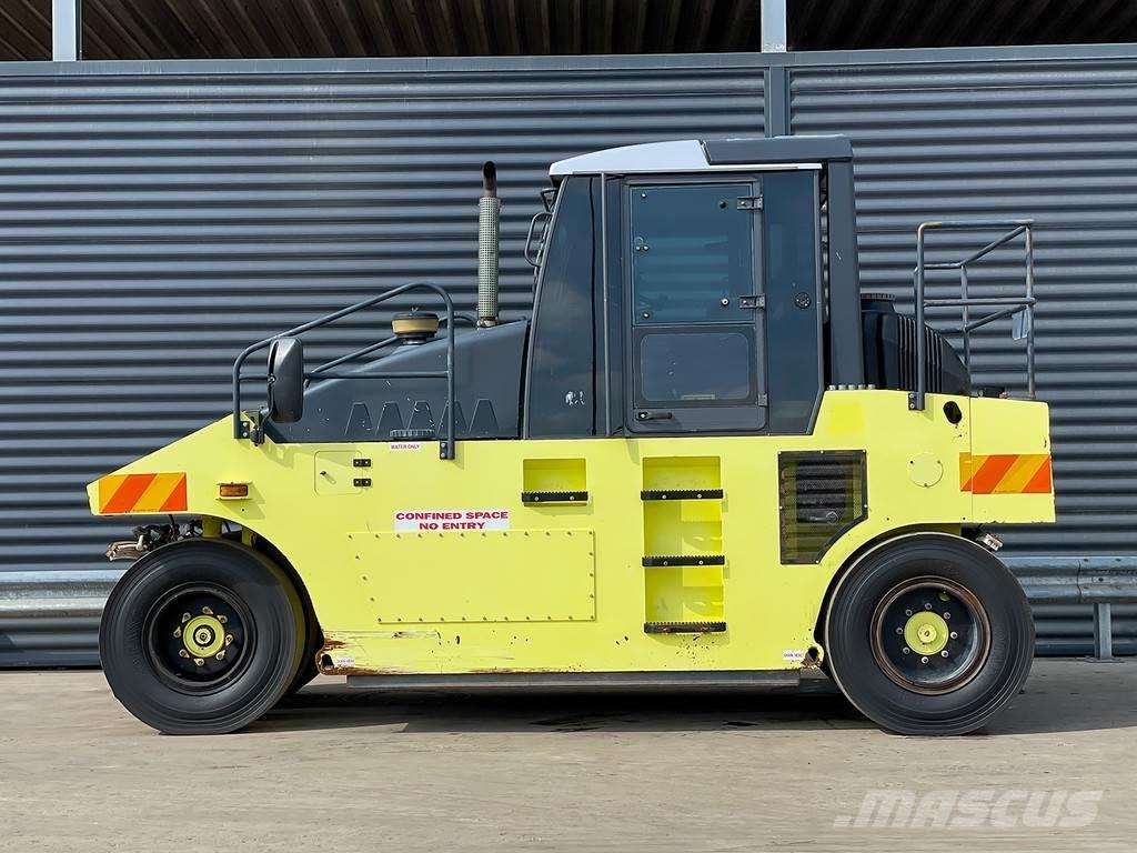 Ammann AP 240 Gummihjulsvalser