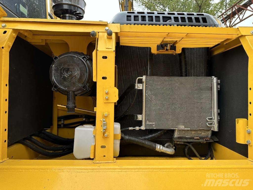 Komatsu PC 200-8 Beltegraver