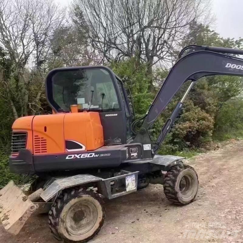 Doosan dx60w Hjulgravere
