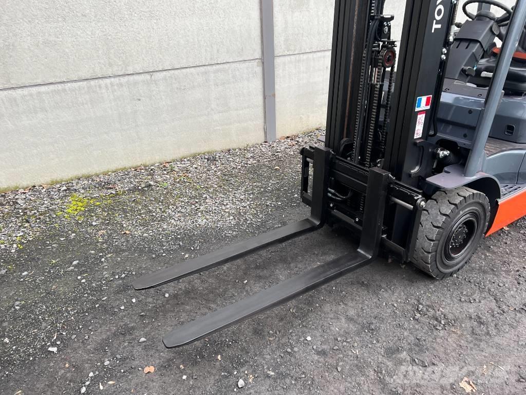 Toyota 02-8 FGF 15 Propan trucker