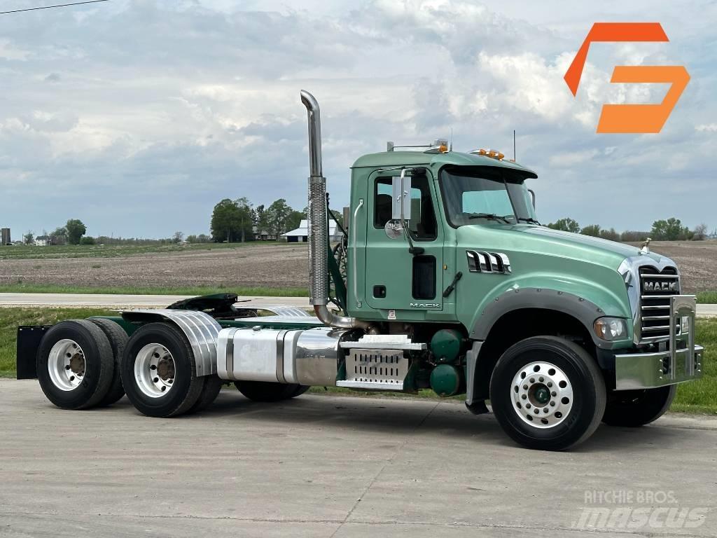 Mack GU713 Trekkvogner