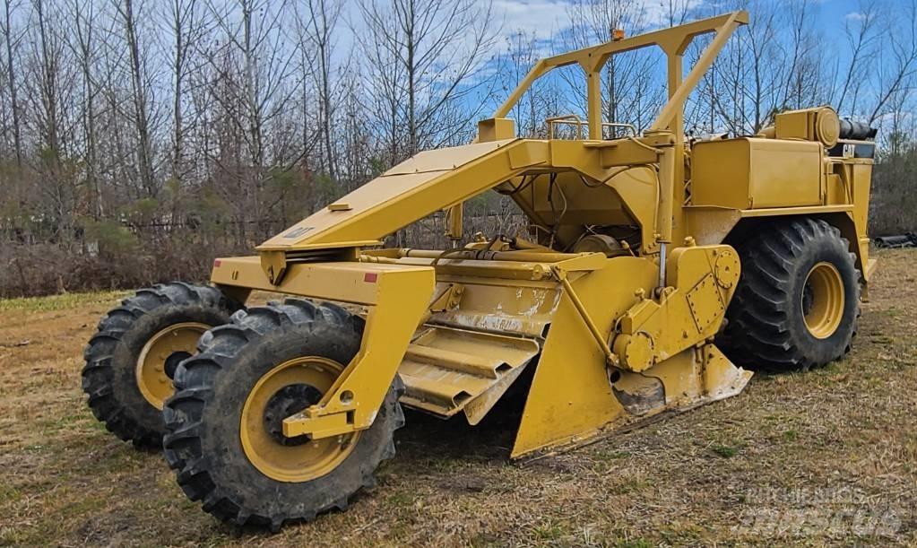 CAT SS 250 B Hjullaster til komprimering