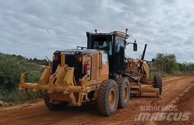 CAT 140 M Veihøvler
