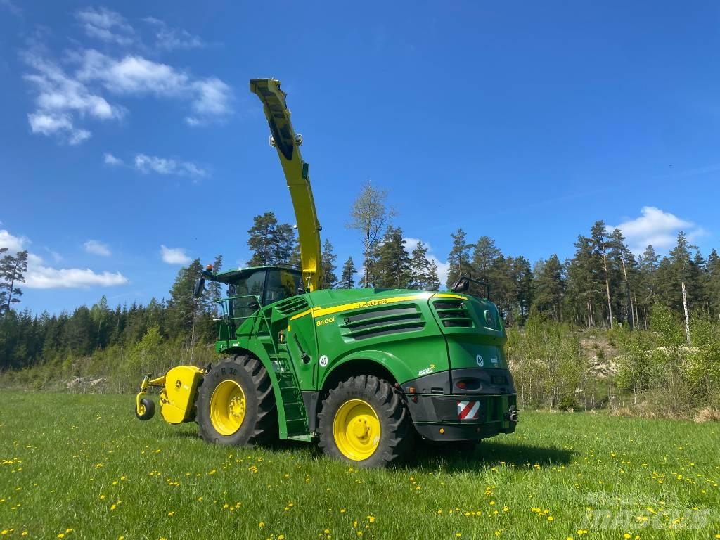 John Deere 8400 i Selvdrevne fôrhøstere