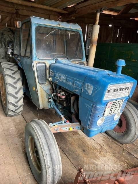 Ford 2000 Traktorer