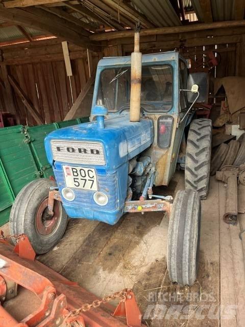 Ford 2000 Traktorer