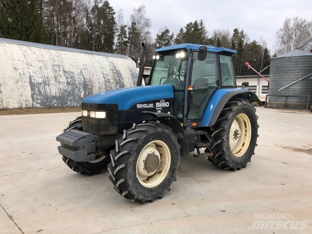 New Holland 8260 Traktorer
