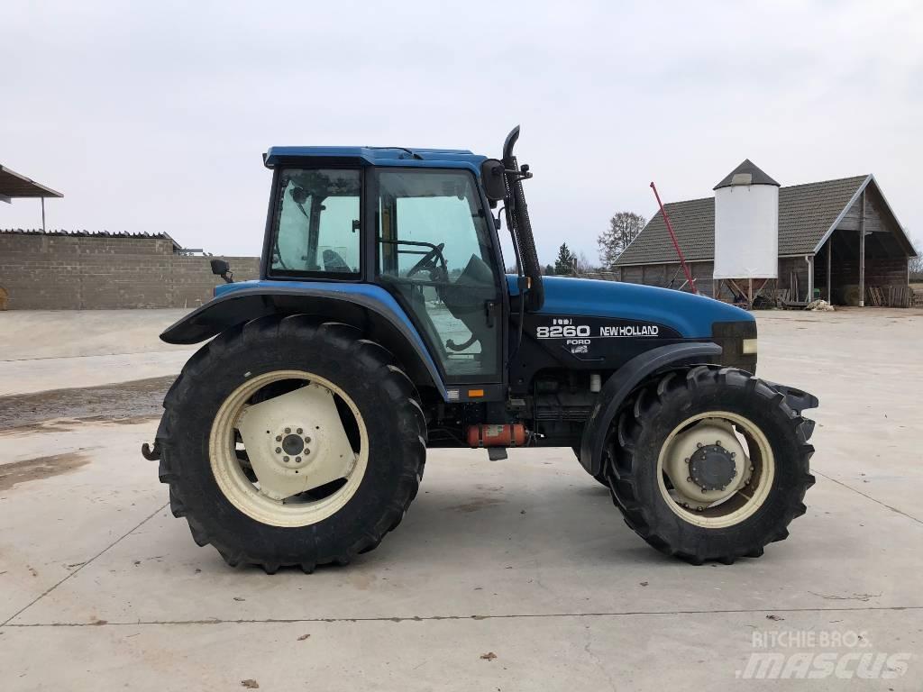 New Holland 8260 Traktorer