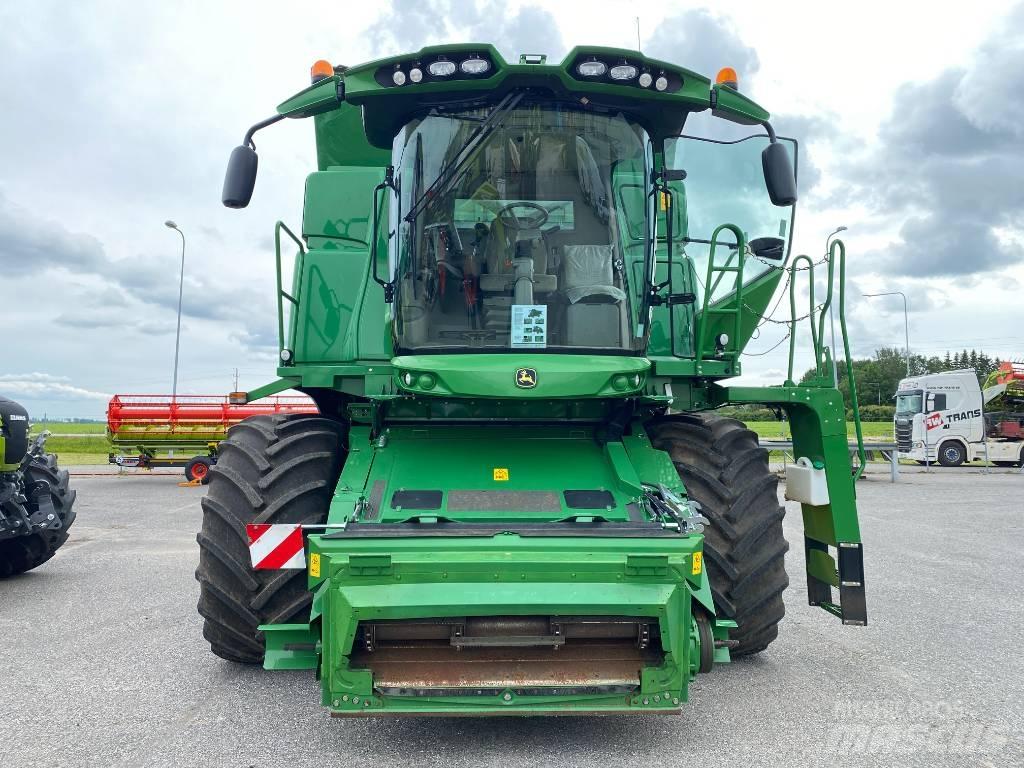 John Deere T 670 i Skurtreskere
