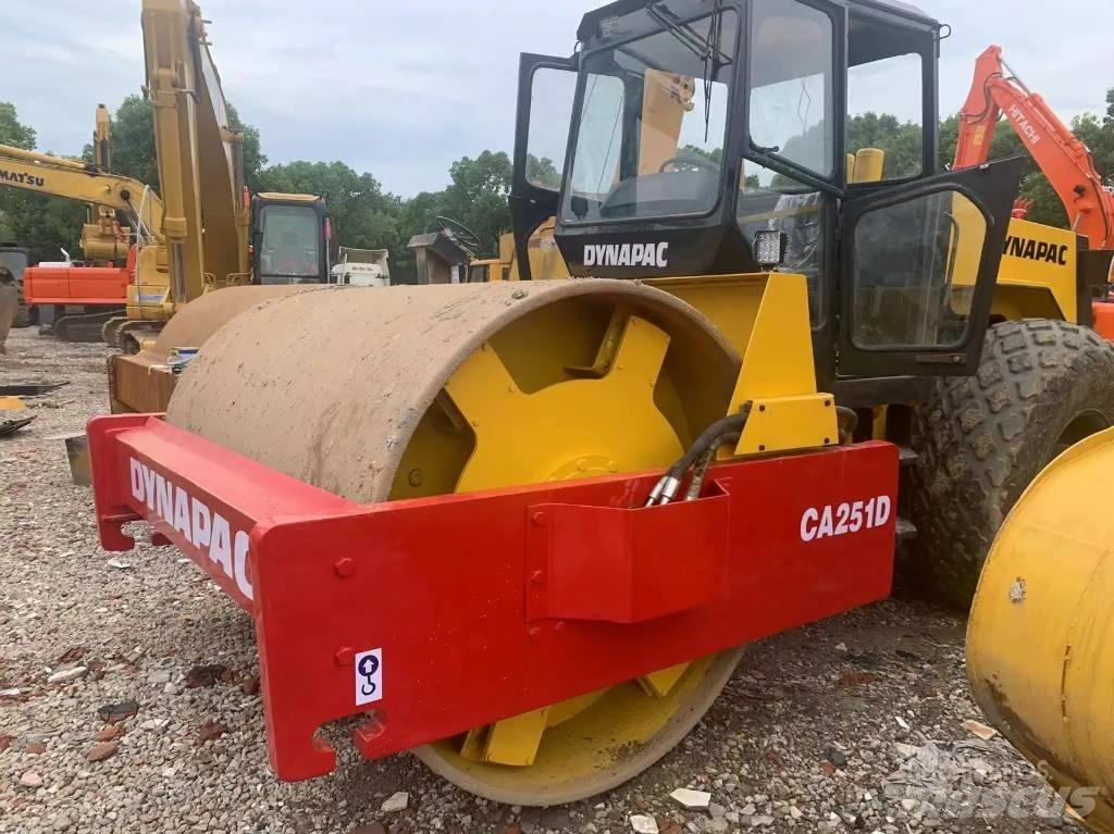 Dynapac CA251D Valsetog