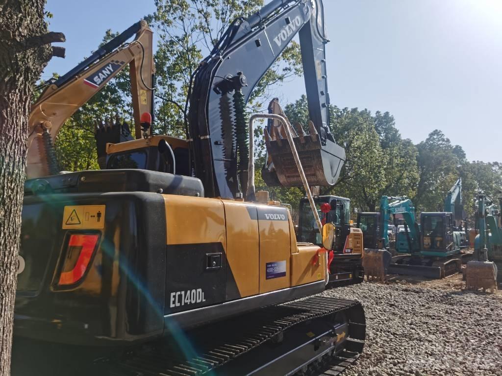 Volvo EC 140 DL Beltegraver