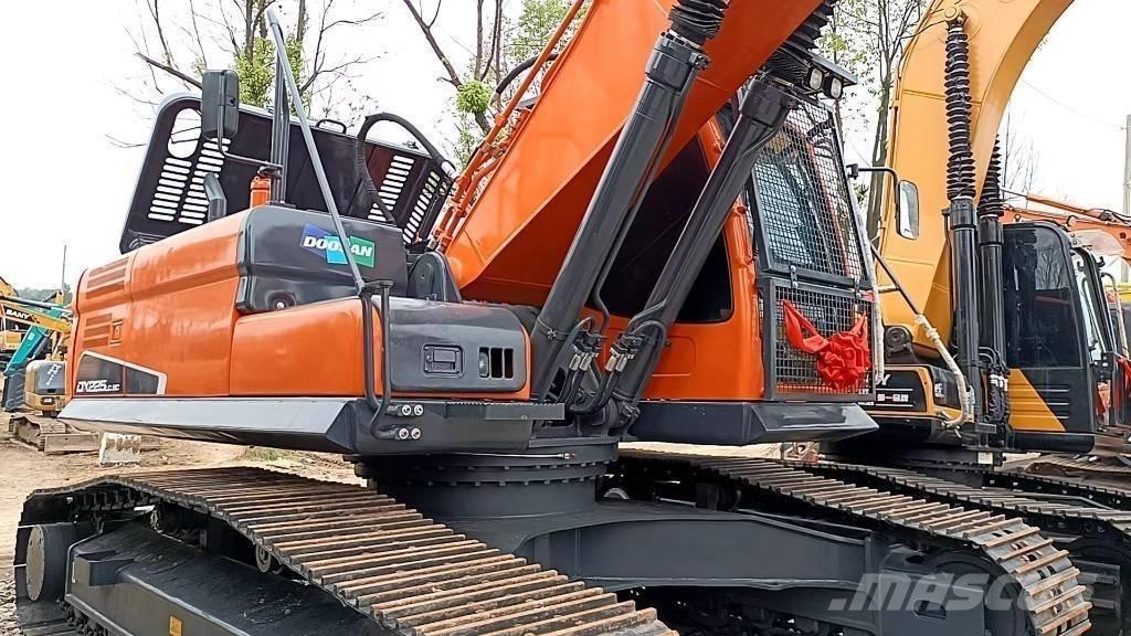 Doosan 225 LC-9 Beltegraver