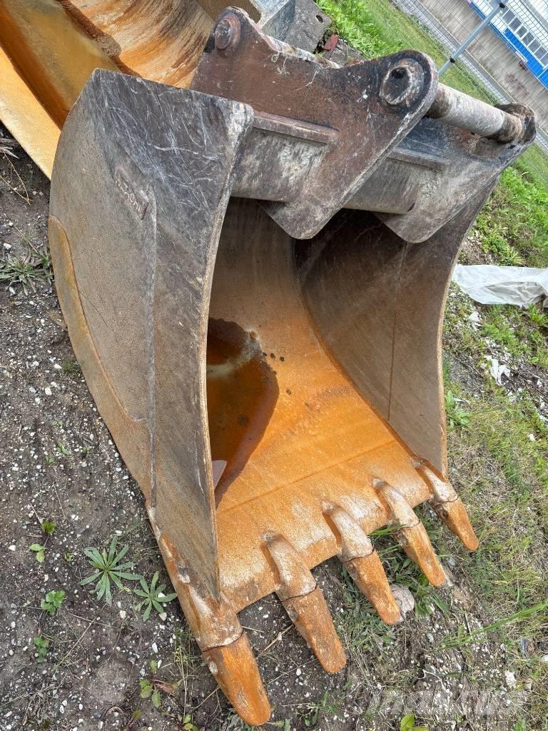 Hitachi ZX300LC-7 Beltegraver