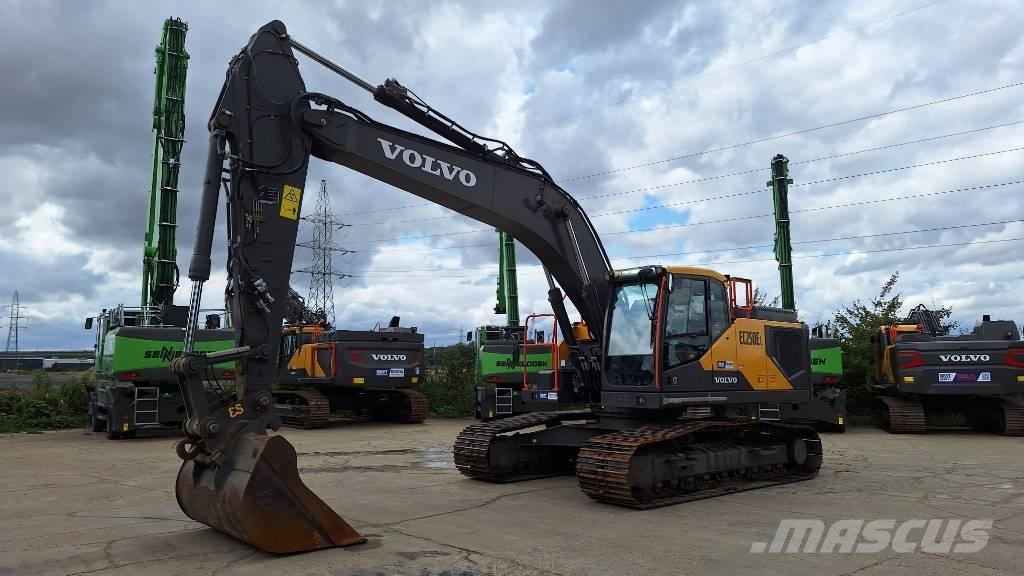 Volvo EC 250 EL Beltegraver