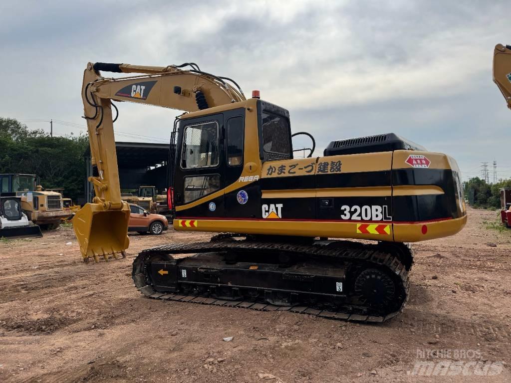 CAT 320 B L Beltegraver