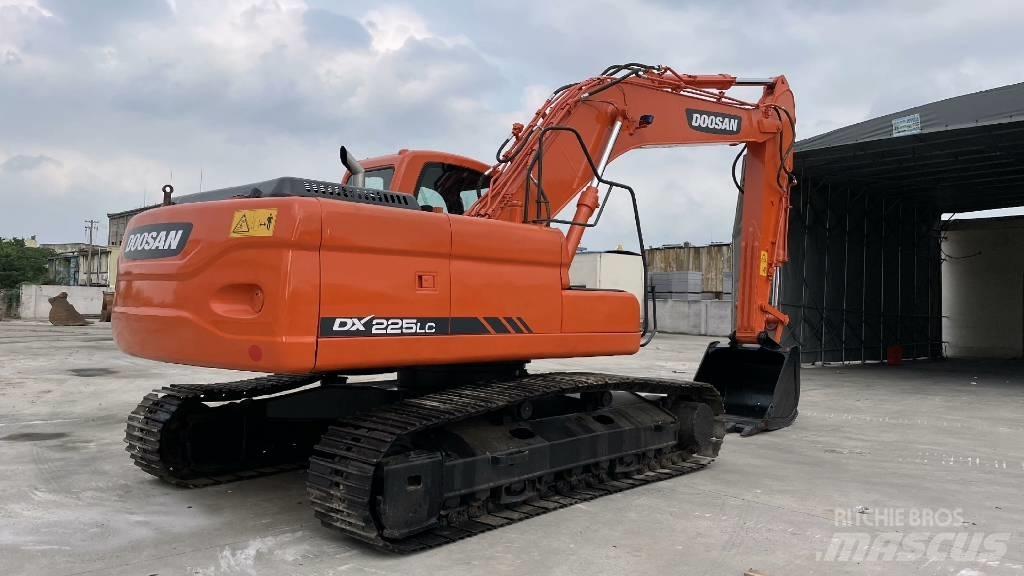 Doosan DX 225 Beltegraver