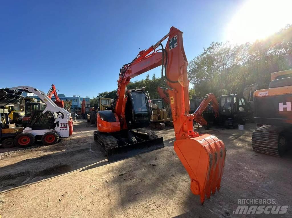 Hitachi ZX 75 Midigravere 7 - 12t