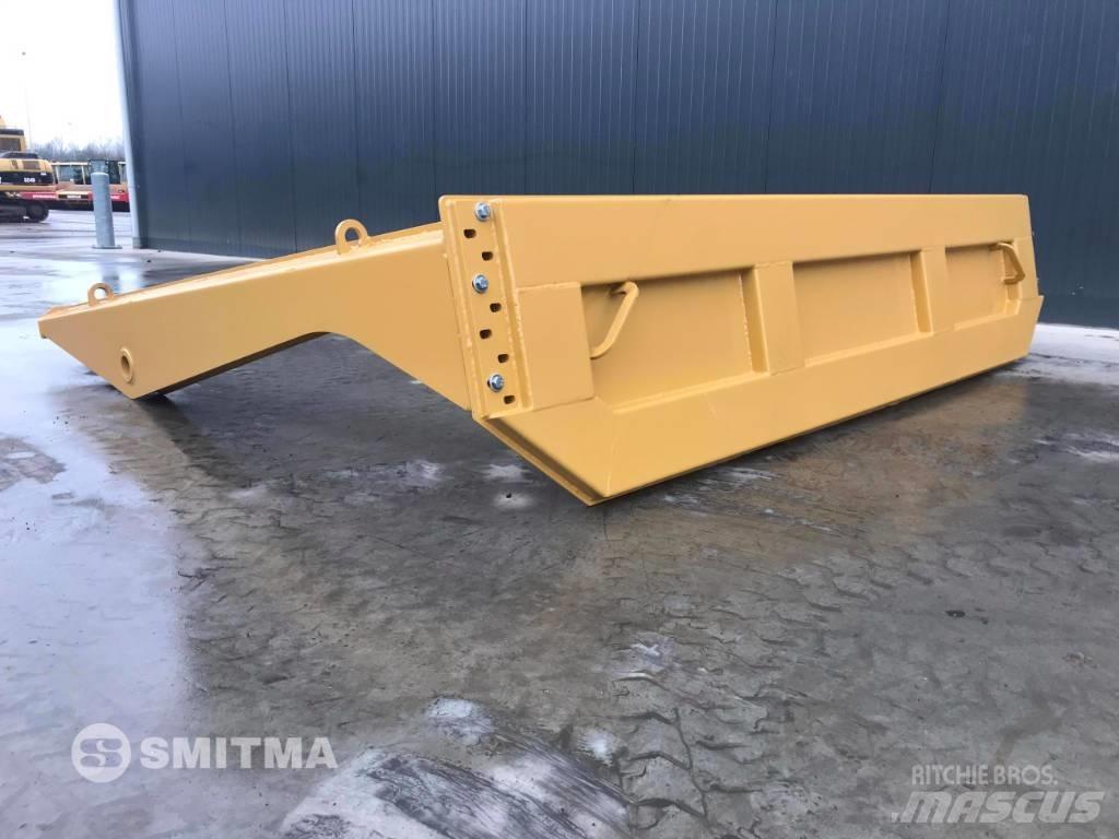 CAT 735B Baklemmer