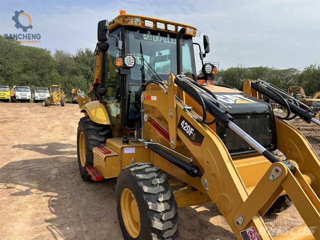 CAT 420F2 Traktorgravere