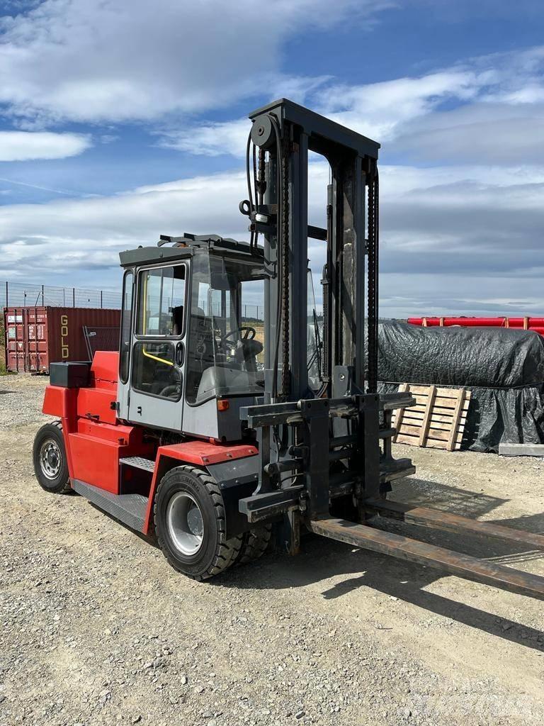 Kalmar DCD 80-9 Diesel Trucker