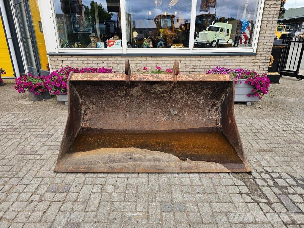  Onbekend Slotenbak Skuffer