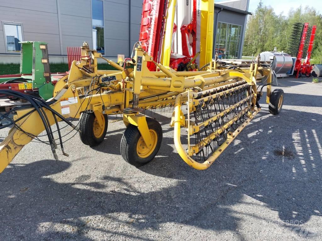  Wermeer R2300 Svanser