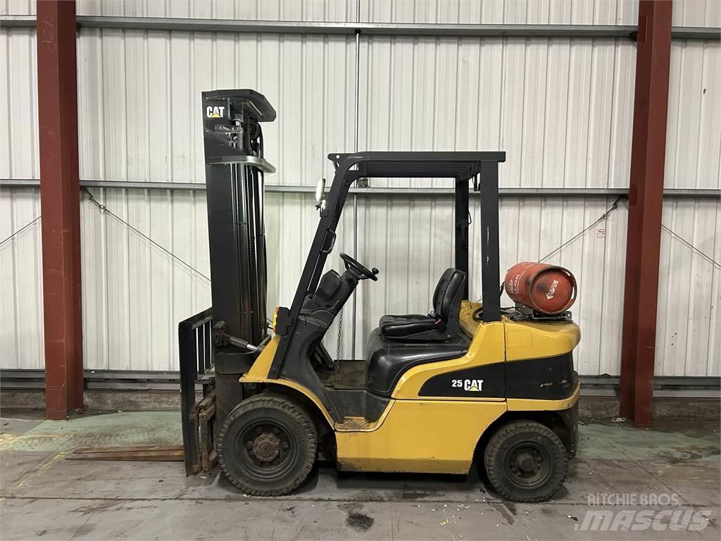 CAT GP25NT Propan trucker