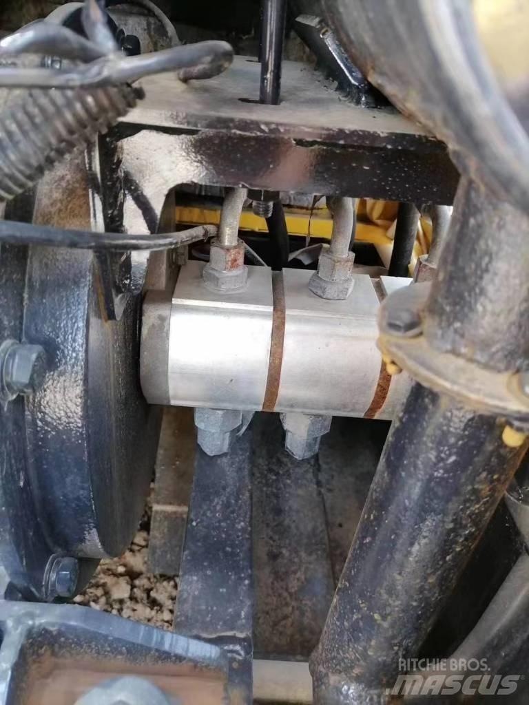 Komatsu PC18 Beltegraver
