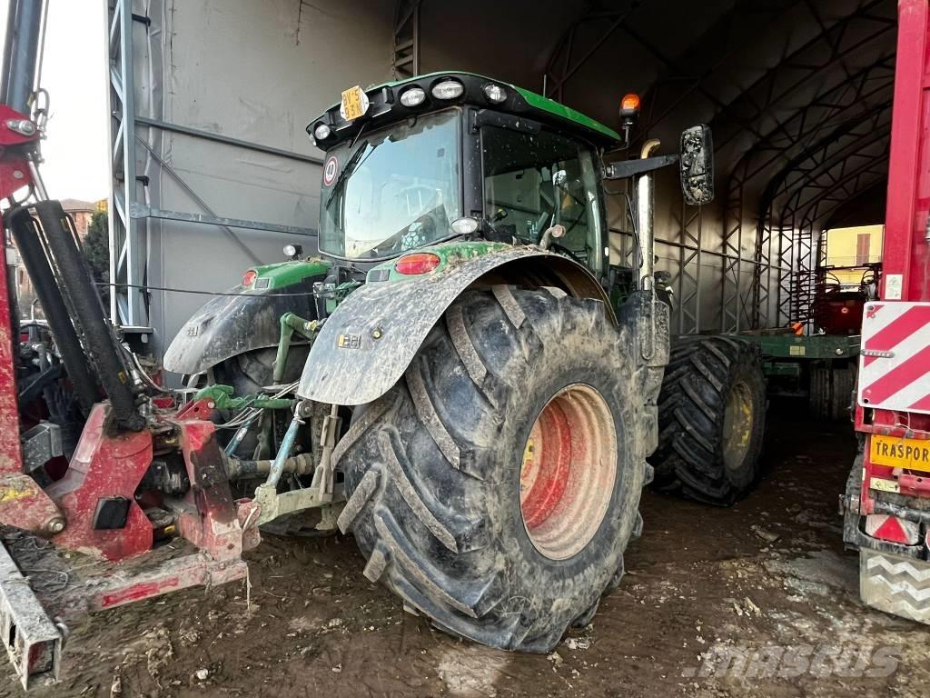 John Deere 6145 R Traktorer