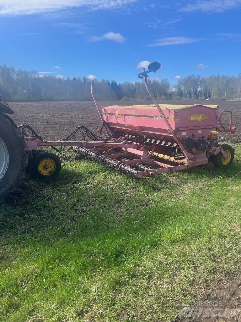 Väderstad Rapid400C Såmaskiner