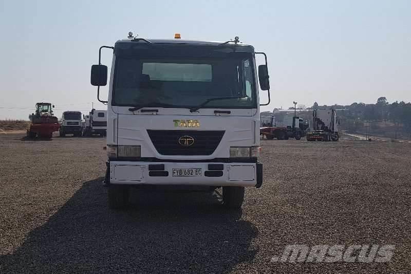 Tata Novus 3434 Andre lastebiler