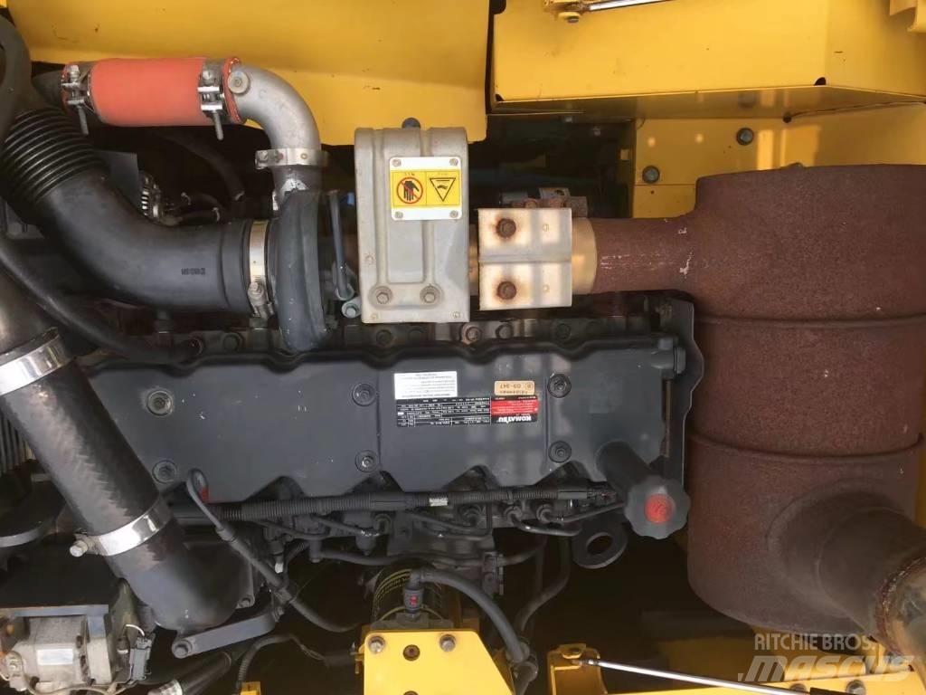 Komatsu pc200-8 Beltegraver