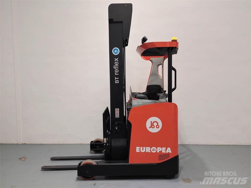BT RRE 140 HC Skyvemasttruck