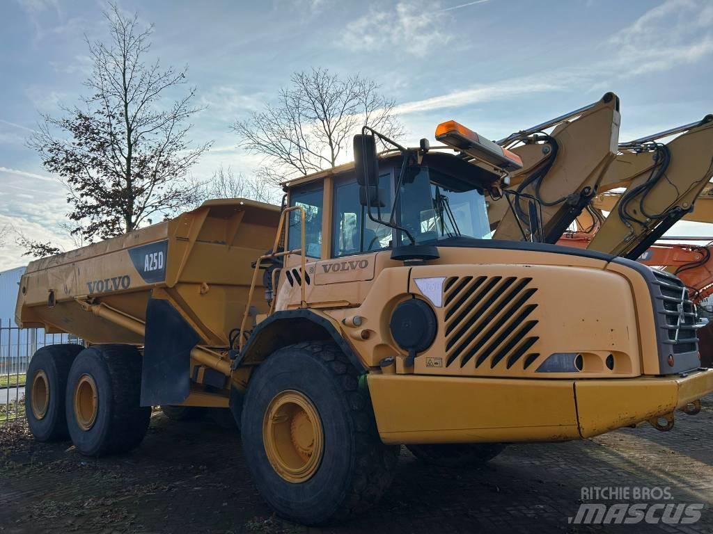 Volvo A 25 D Rammestyrte Dumpere