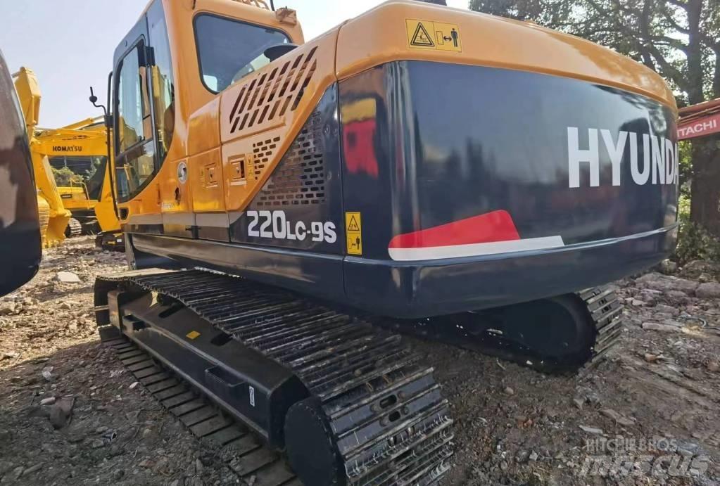 Hyundai R220LC-9S Hjulgravere
