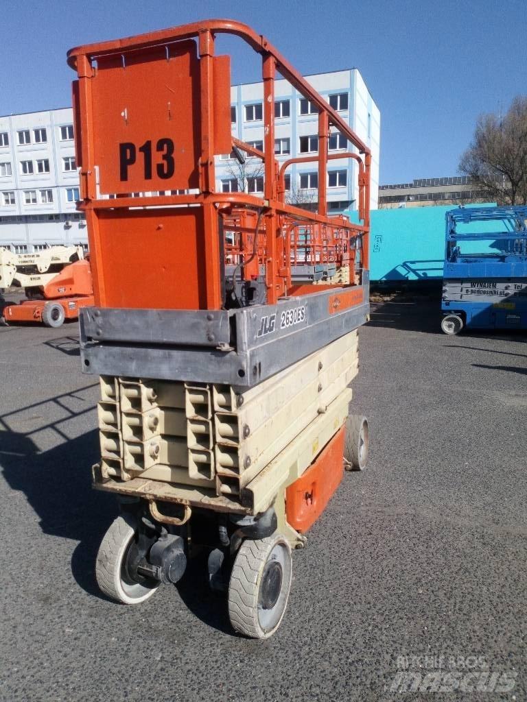 JLG 2630 ES Sakselifter