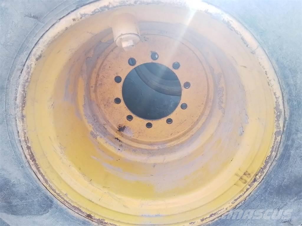 Ösa 250 24x26,5 Dekk, hjul og felger