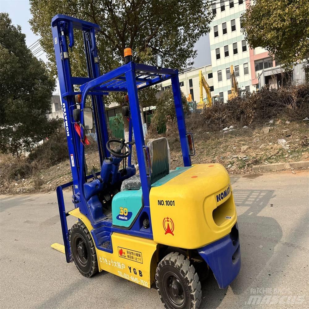 Komatsu FD30-14 Diesel Trucker