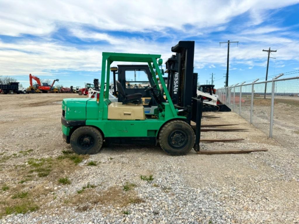 Mitsubishi FD40 Gaffeltrucker - Annet
