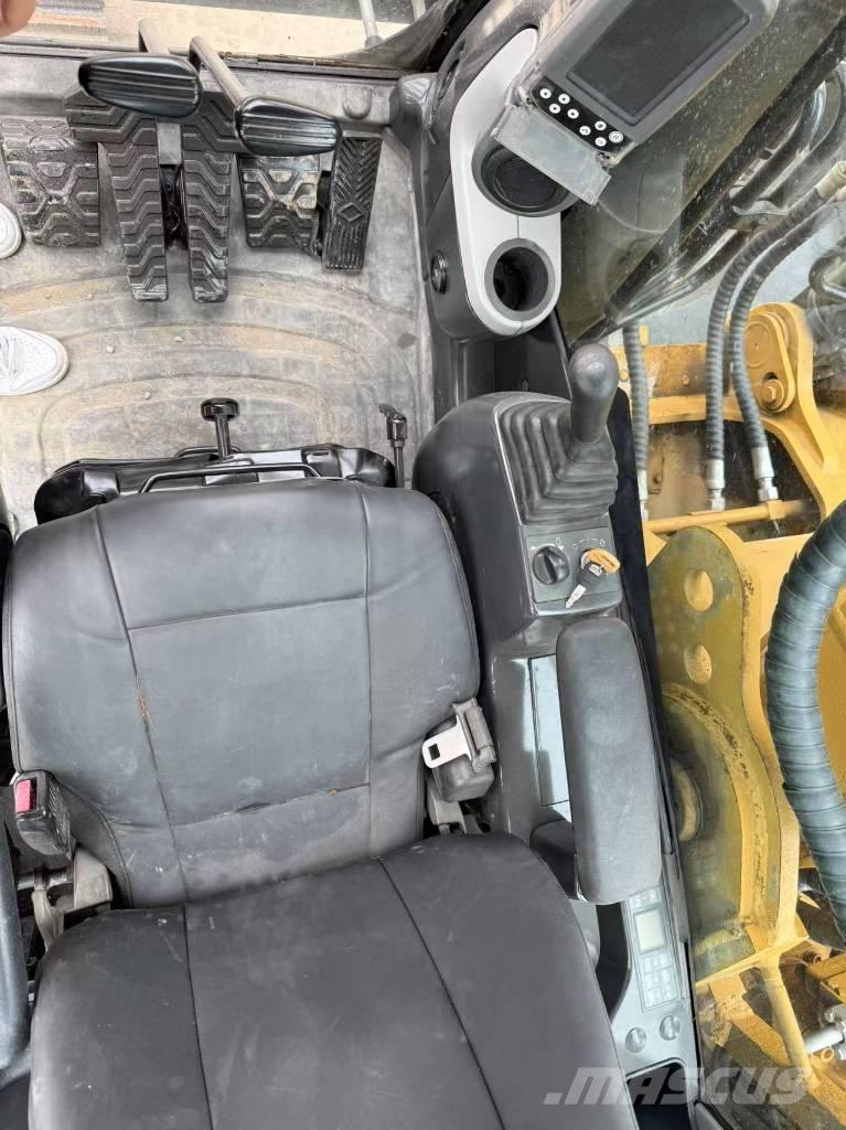 CAT 330 D L Beltegraver