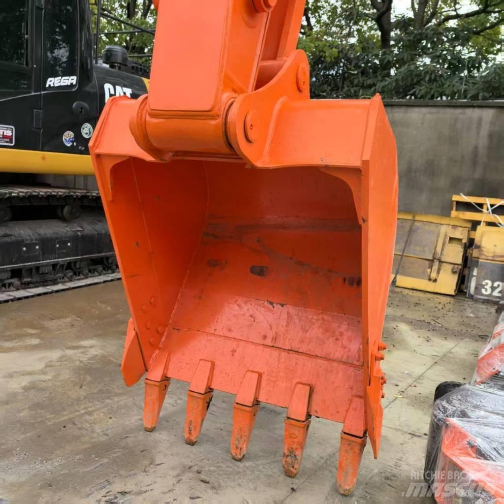Hitachi ZX 200-3 G Beltegraver