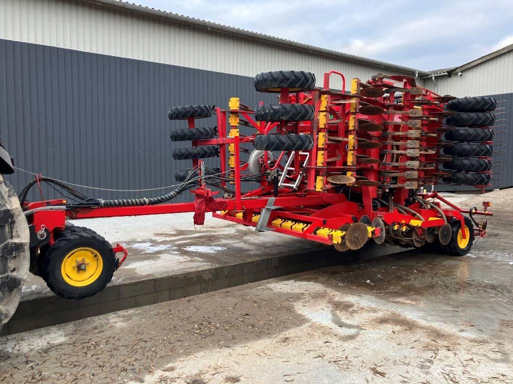 Väderstad RapidA600 Såmaskiner