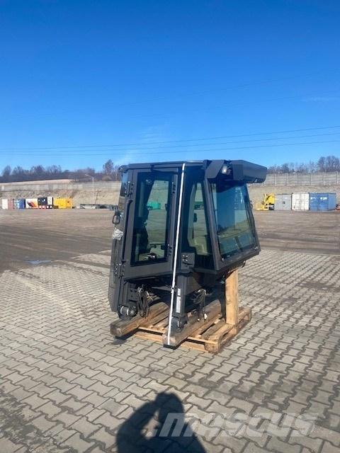 CASE D 1650 NEW CAB Dozere Beltegående