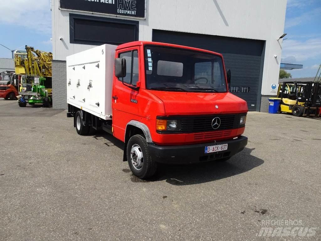 Mercedes-Benz 709D Skapbiler Frys/kjøl/varme