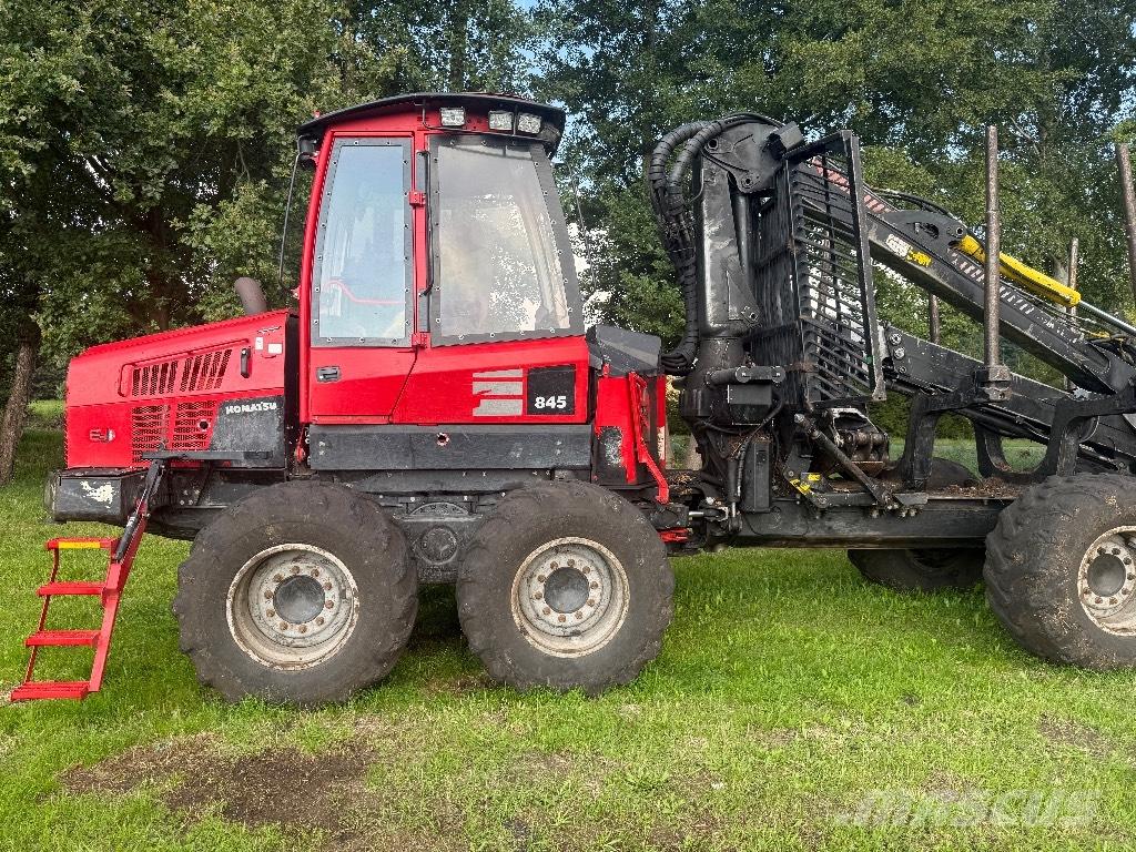 Komatsu 845 Lassbærere