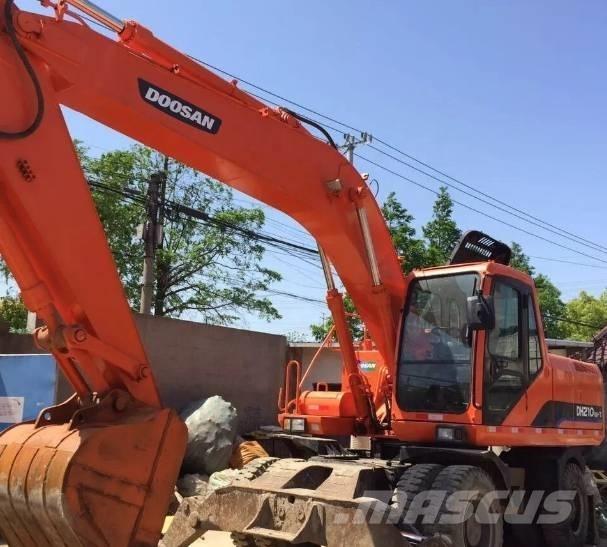 Doosan DH210W\ Hjulgravere