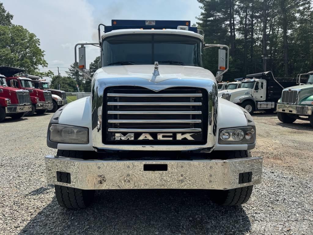 Mack Granite GU 713 Tippbil