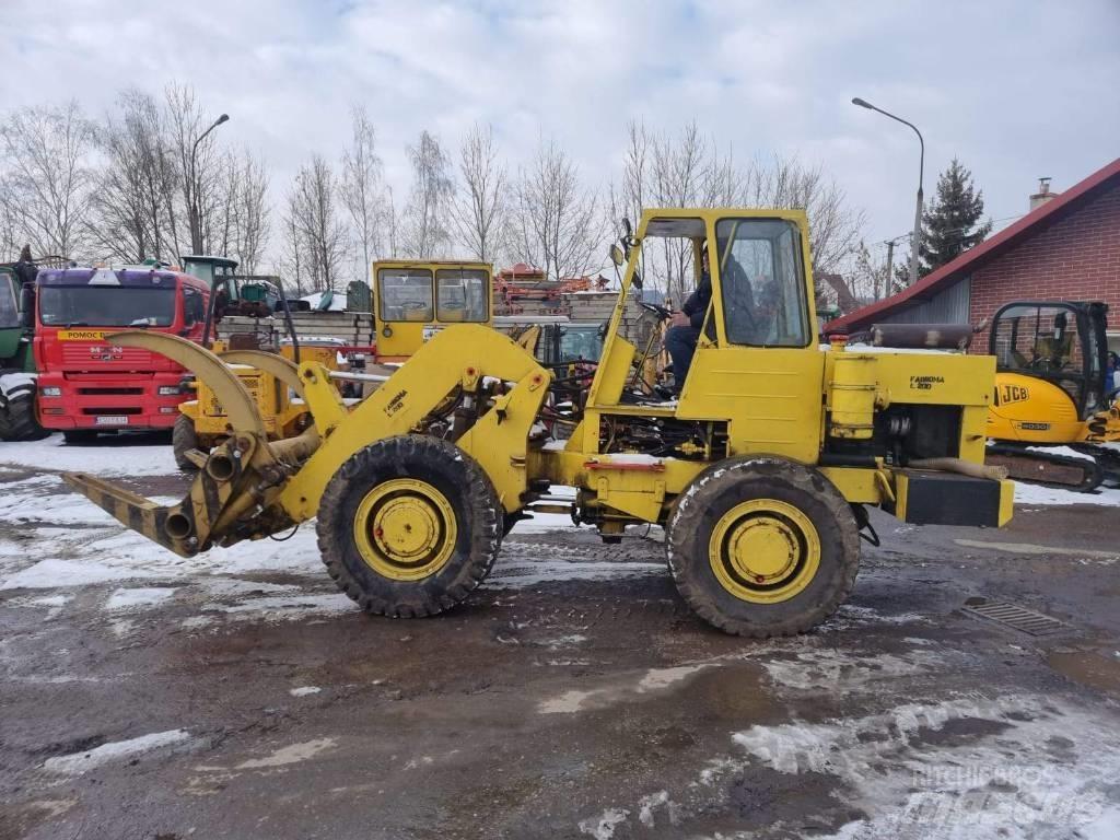  Ł 200 Ładowarka Hjullastere