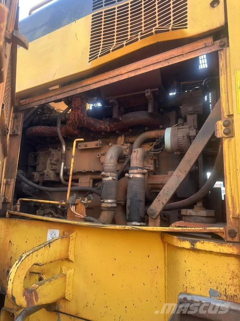 Komatsu WA 600-6 Hjullastere