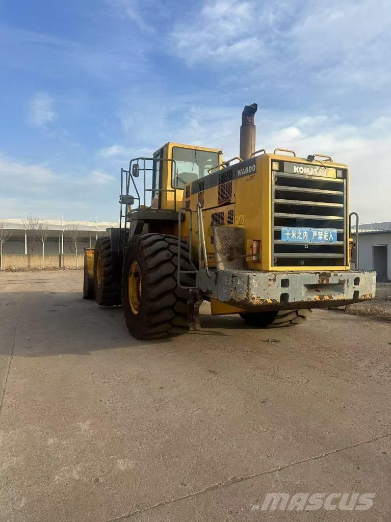 Komatsu WA 600-6 Hjullastere